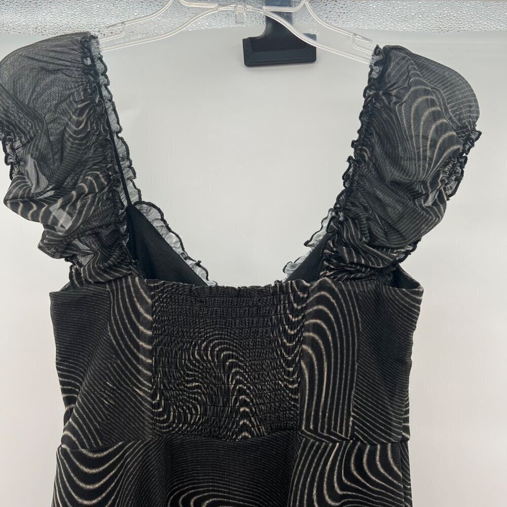 Urban Outfitters Top Black/Cream Print Cap Sleeve Women's Size Small - Picture 6 of 9
